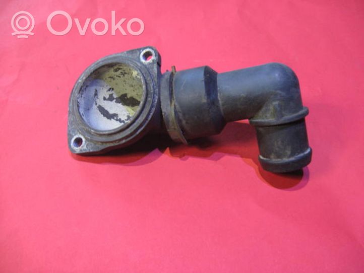 Volkswagen Caddy Thermostat / Thermostatgehäuse 037121121A