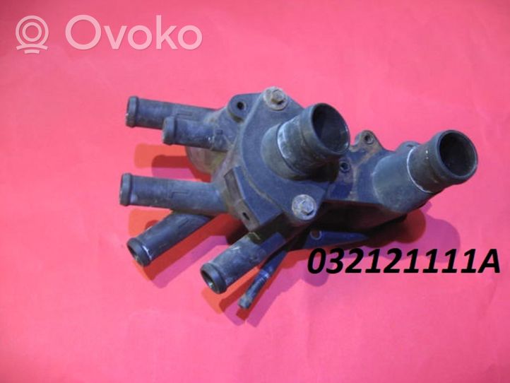 Volkswagen Vento Termostaatin kotelo 032121111A