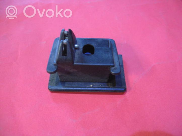 Opel Kadett E Serratura vano portaoggetti 90185439