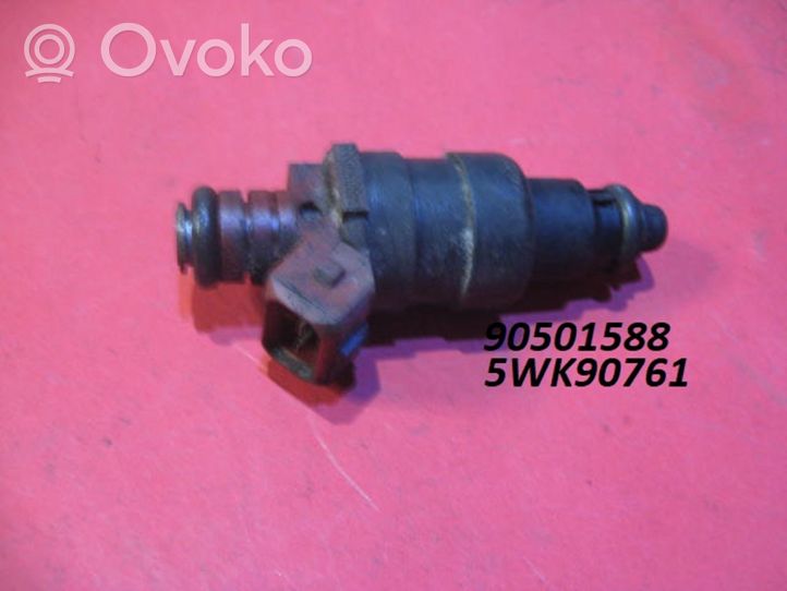 Opel Calibra Injecteur de carburant 90501588