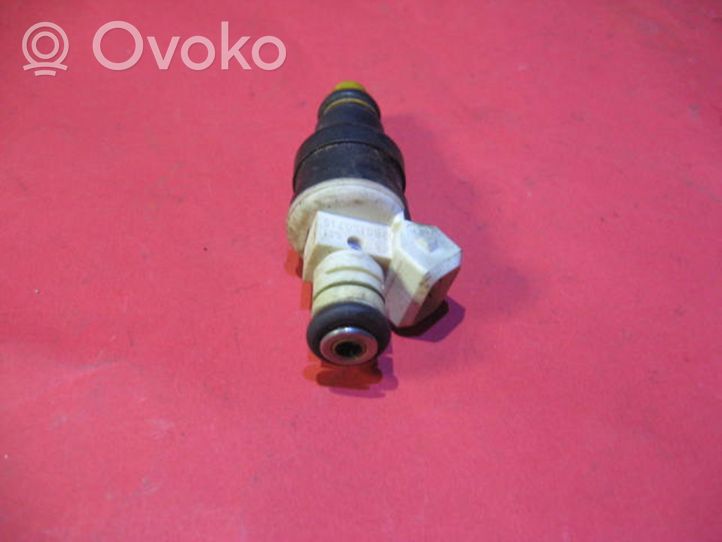 Volkswagen Jetta II Injecteur de carburant 280150719