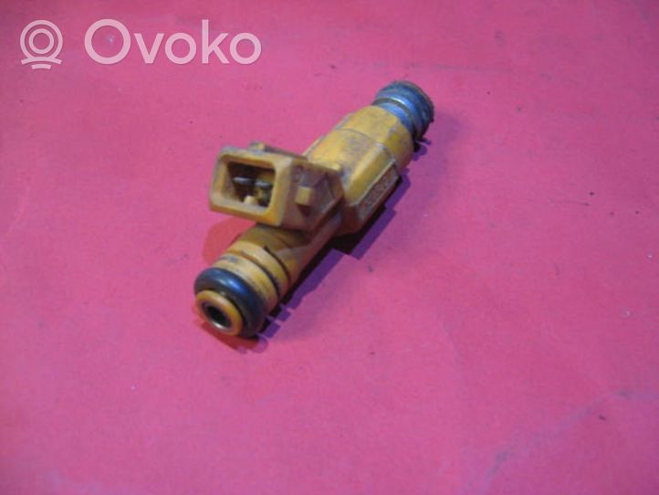 Volvo C70 Inyector de combustible 0280155746