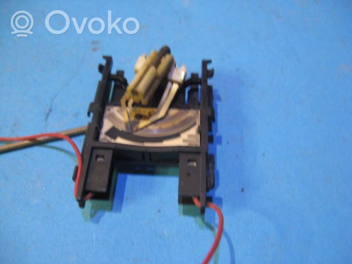 Opel Astra J Sensore di livello del carburante 15874105