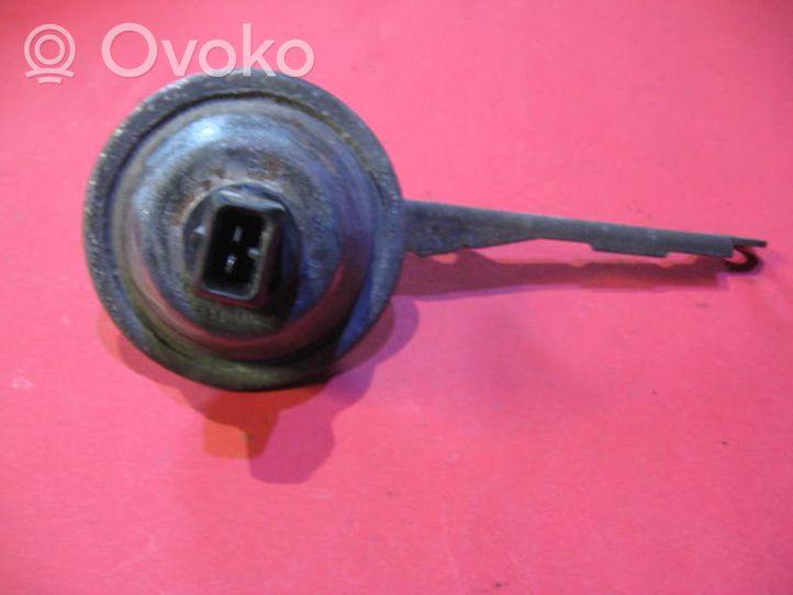 Audi 80 90 B3 Fuel pressure regulator 0280111006