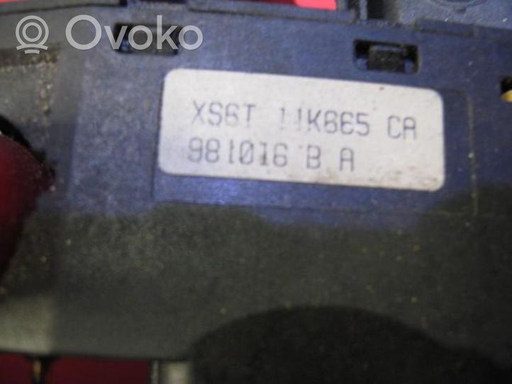 Ford Fiesta Wiper turn signal indicator stalk/switch XS6T11K665CA