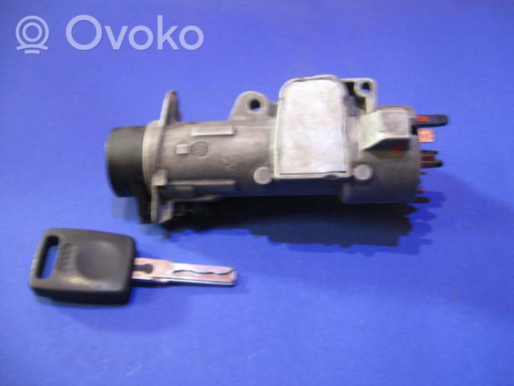 Audi A4 S4 B5 8D Virtalukko 4B0905851C