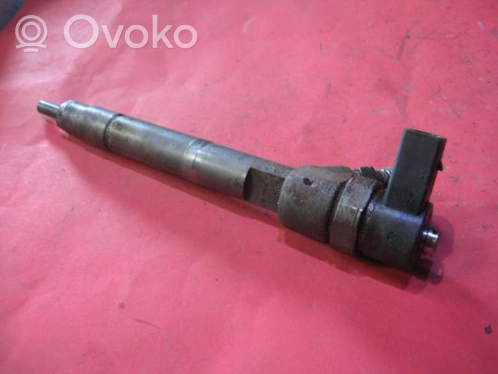 Mercedes-Benz C W202 Fuel injector A6110700587