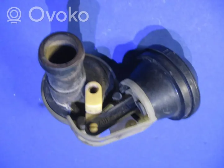 Volkswagen PASSAT B5 Zawór sterujący płynu chłodzącego 4A0819809