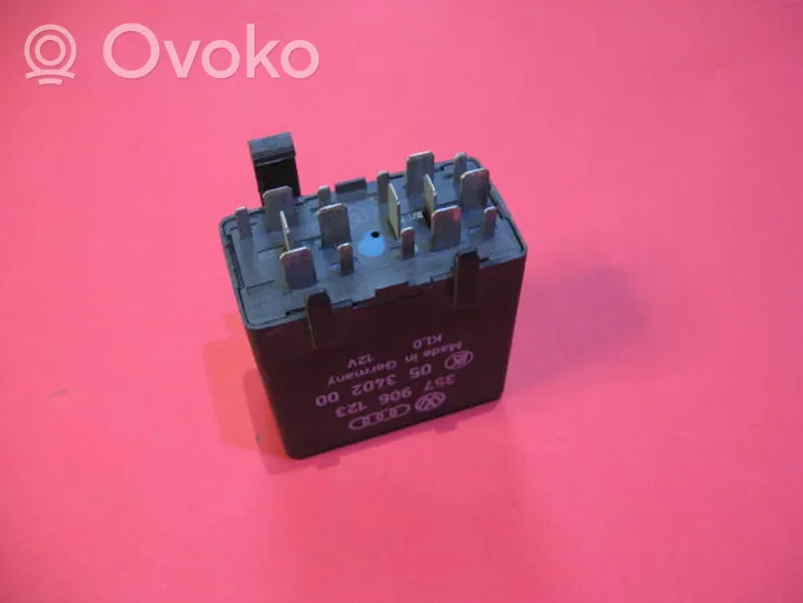 Skoda Octavia Mk1 (1U) Glow plug pre-heat relay 357906123