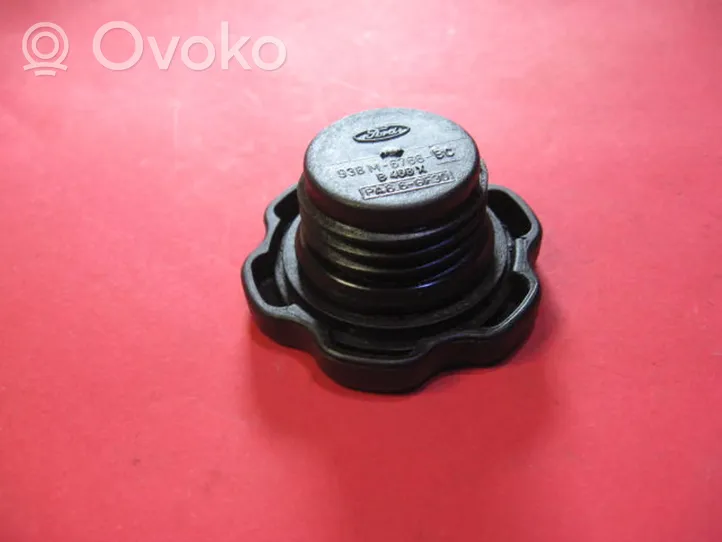 Ford Focus Korek wlewu oleju 938M6766BC