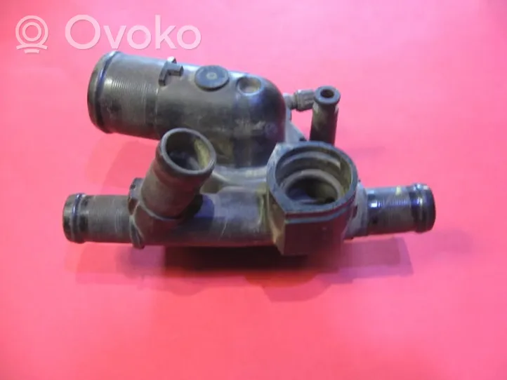 Nissan Interstar Termostat / Obudowa termostatu 8200907243