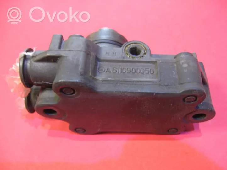 Mercedes-Benz E W211 Mekaaninen polttoainepumppu A6110900350