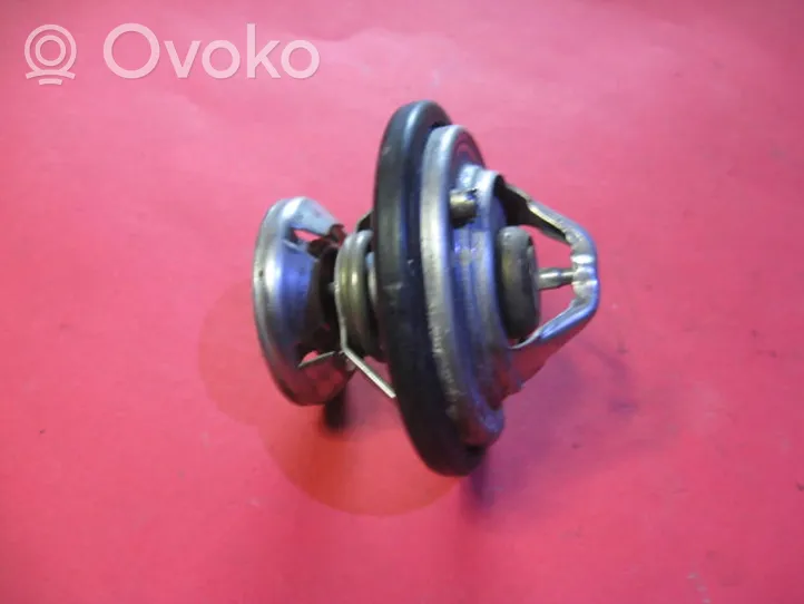 Mercedes-Benz Sprinter W901 W902 W903 W904 Termostat 606203575