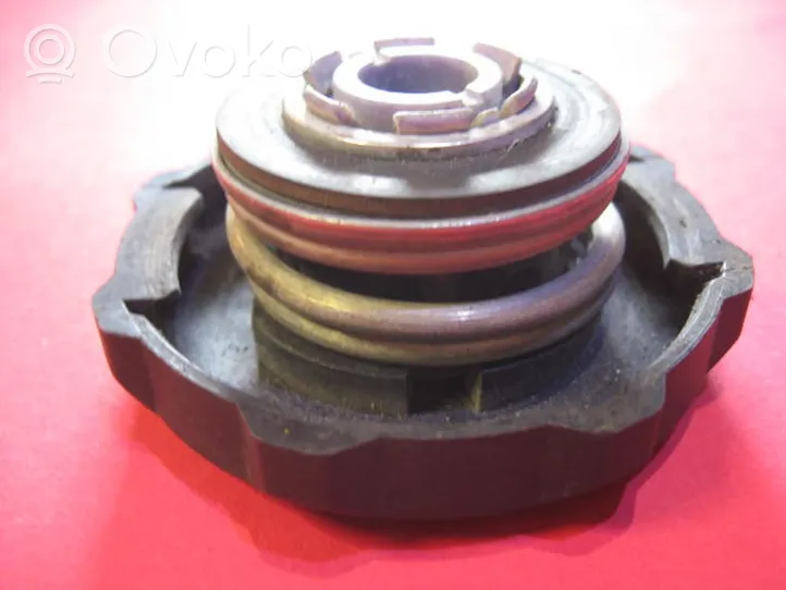 Citroen Xantia Vase d'expansion / bouchon de réservoir de liquide de refroidissement 9625166380