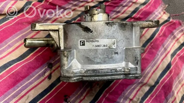 Mercedes-Benz ML W166 Alipainepumppu A64223065