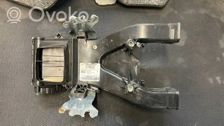 Mercedes-Benz ML W166 Salono oro latakas (-ai) A1668301600