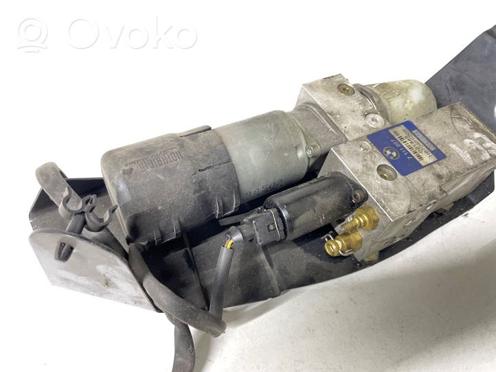 BMW 5 E60 E61 Hidraulikos siurblys galinio dangčio HB70401002