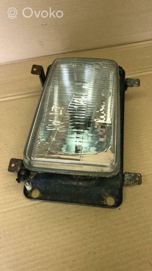 Volkswagen I LT Lampa przednia 281941751F