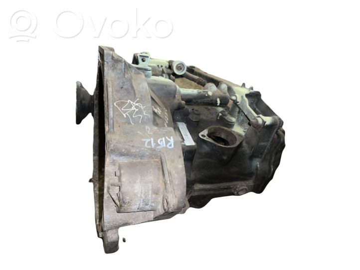 Volkswagen PASSAT B3 Manual 5 speed gearbox, 40.00 € RRR