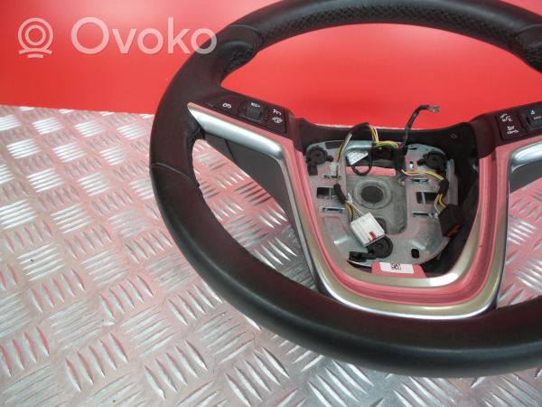 Opel Astra J Steering wheel 