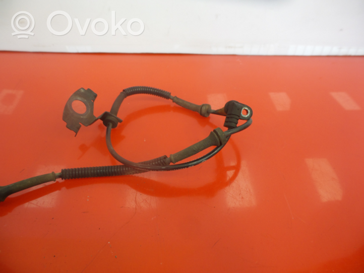 Renault Trafic III (X82) ABS brake wheel speed sensor 