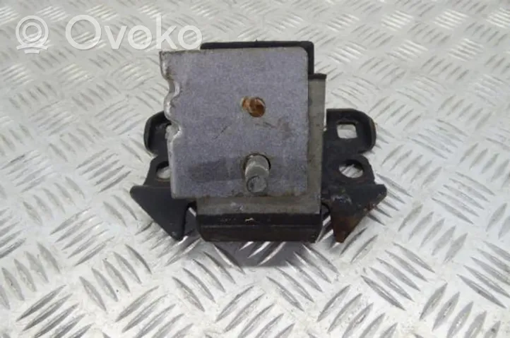 Nissan Navara Engine mount bracket 