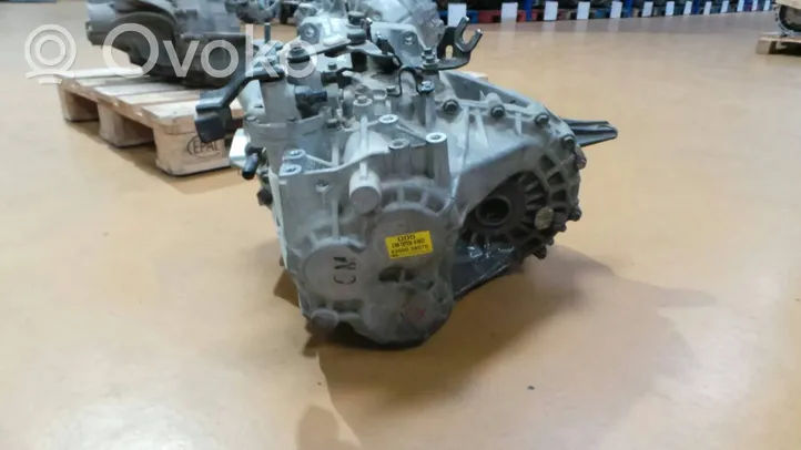 Hyundai Santa Fe Manual 5 speed gearbox 