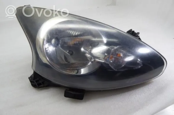 Toyota Aygo AB10 Lampa przednia 