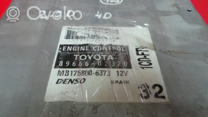 Toyota Corolla E120 E130 Sterownik / Moduł ECU 