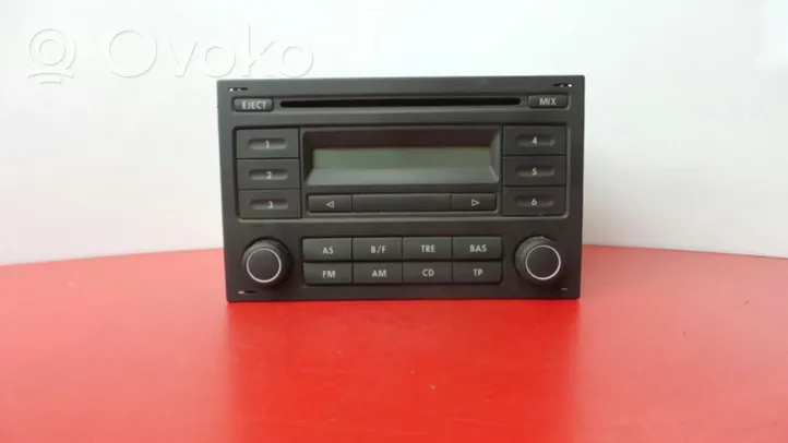 Volkswagen Fox Panel / Radioodtwarzacz CD/DVD/GPS 