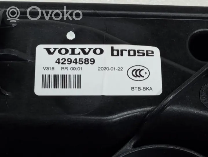 Volvo XC40 Mechanizm podnoszenia szyby tylnej bez silnika 