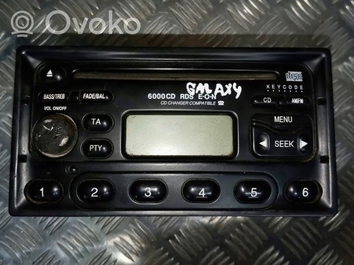 Ford Galaxy Radion/GPS-laitteen pääyksikön kehys FD6000