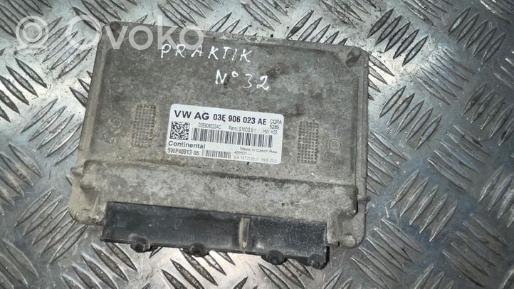 Skoda Praktik (5J8) Calculateur moteur ECU 03E906023AE