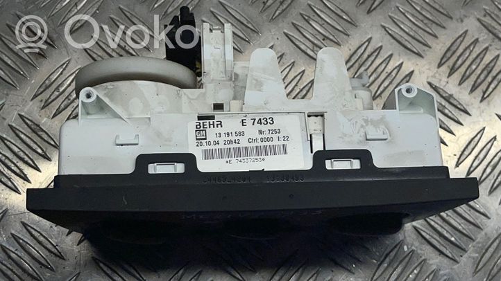 Opel Meriva A Console centrale, commande chauffage/clim 74337253