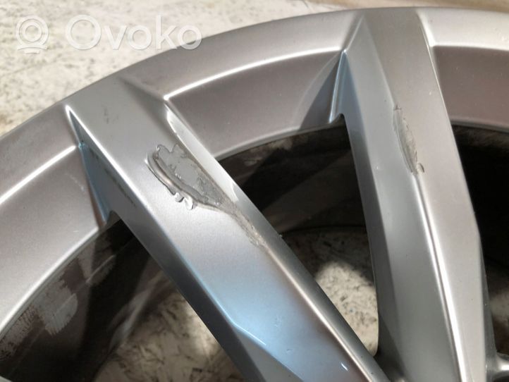 Volkswagen Tiguan Felgi aluminiowe R17 