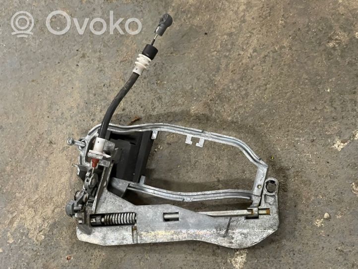 BMW X5 E53 Takaoven ulkokahvan kehys 51218243636