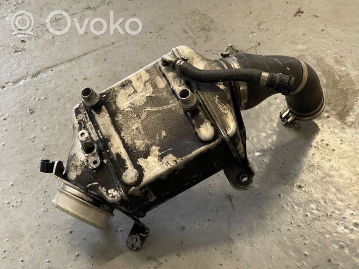 BMW 6 F12 F13 Chłodnica powietrza doładowującego / Intercooler 7575406