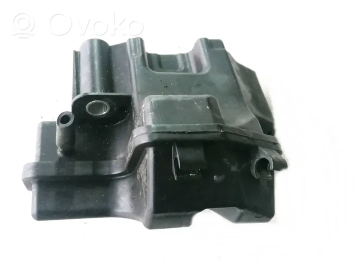 Opel Corsa D Vacuum air tank 55571341