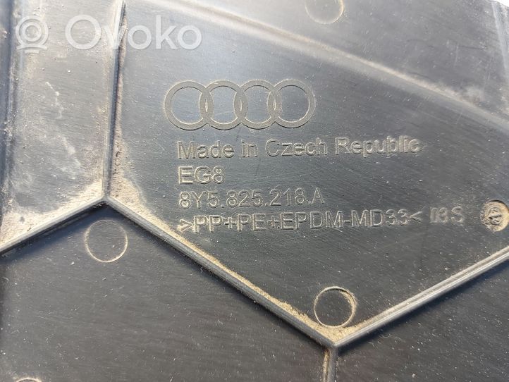 Audi A3 8Y Listwa dolna zderzaka tylnego 8Y5825218A