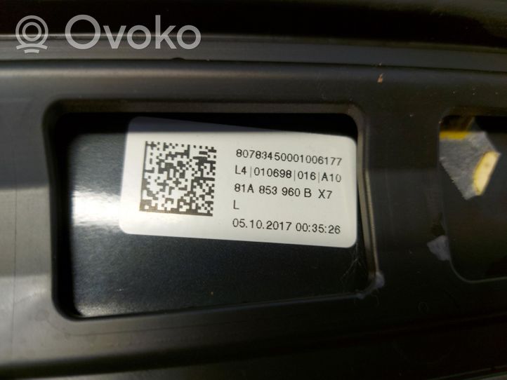 Audi Q2 - Listwa drzwi przednich 81A853960B