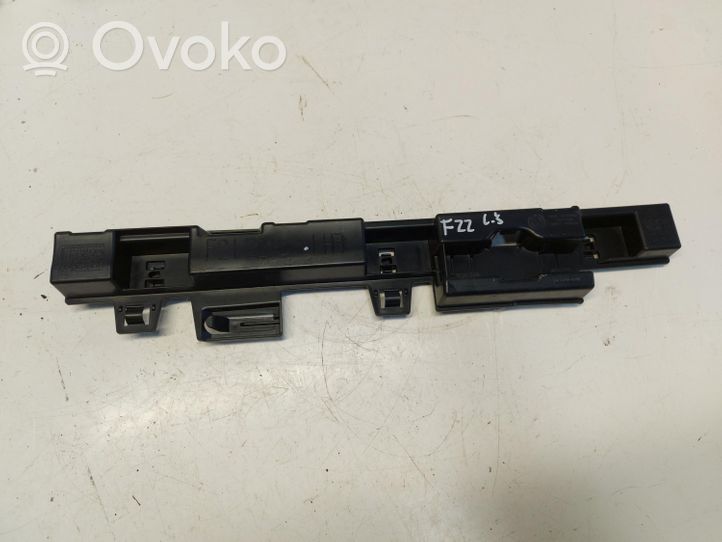 BMW 2 F22 F23 Kita slenkscių/ statramsčių apdailos detalė 7268075