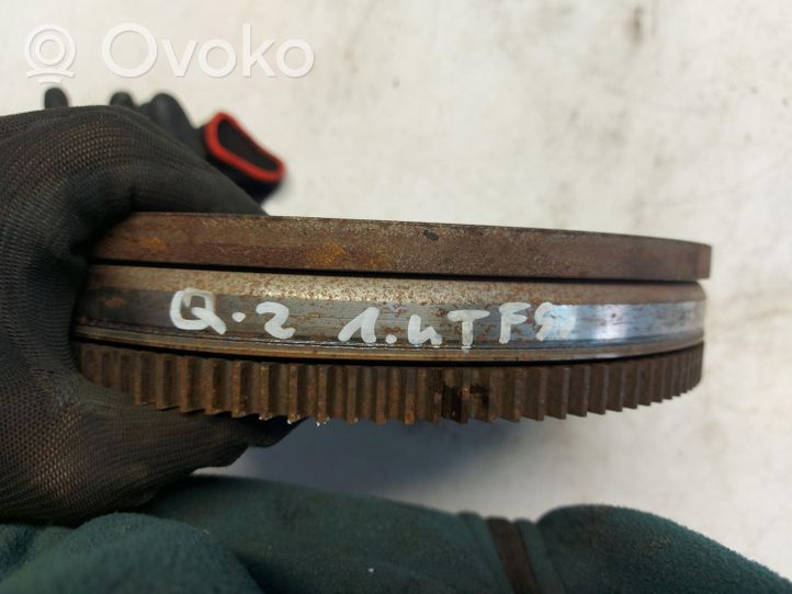 Audi Q2 - Vauhtipyörä 03L105266DN