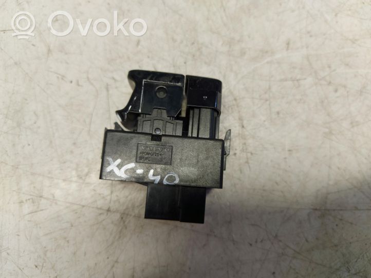 Volvo XC40 Hand parking brake switch 31456219