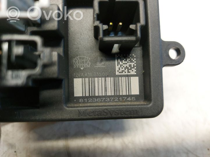 Toyota Proace Pečiuko ventiliatoriaus reostatas (reustatas) 8123673721745