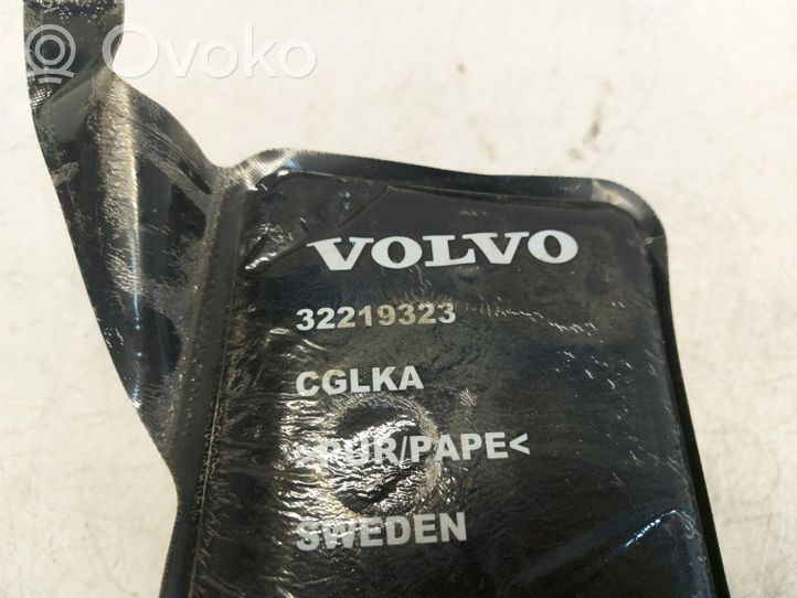 Volvo XC40 Spārna putuplasta daļa 32219323