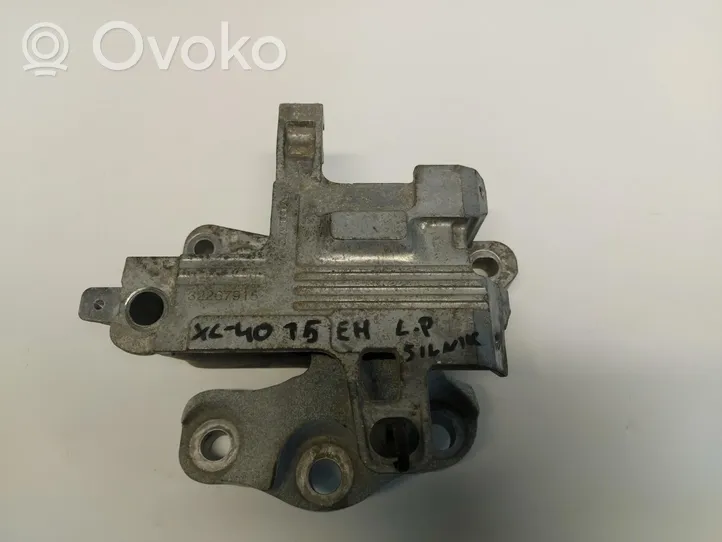 Volvo XC40 Valvola di depressione sul supporto motore 
