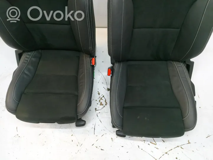 Volvo XC40 Set sedili 