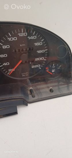 Audi A4 S4 B5 8D Speedometer (instrument cluster) 8A0919033CA