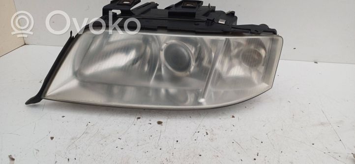 Audi A6 S6 C5 4B Lampa przednia 15592900