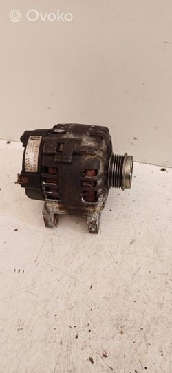 Volkswagen PASSAT B5 Alternator 028903031A